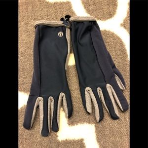 Lululemon Gloves